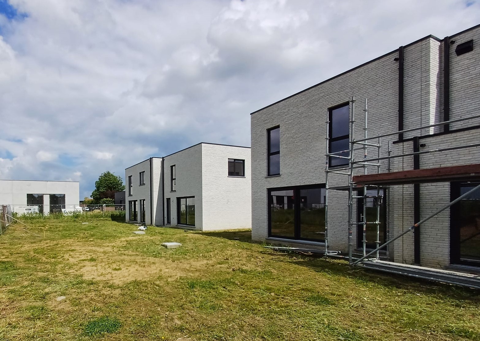 Bostoen RivaHof energiezuinige gezinswoningen in Dentergem tuinen moderne woningen