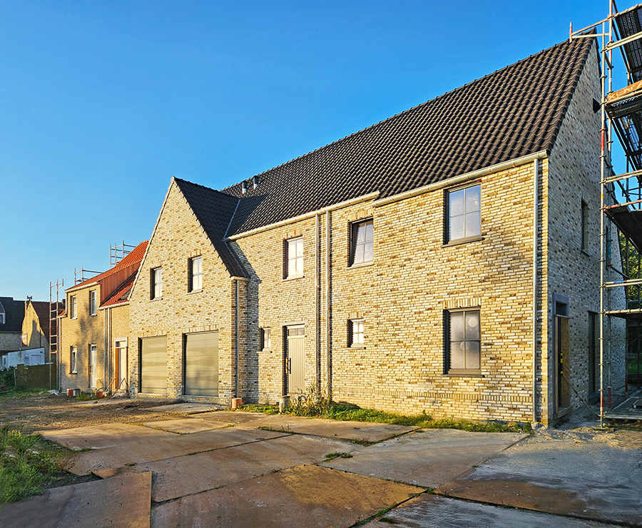 Bostoen landelijke nieuwbouwwoningen in Ramskapelle Hof Teghelrie voorgevel